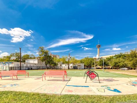 505 Burrus Place San Antonio TX 78210