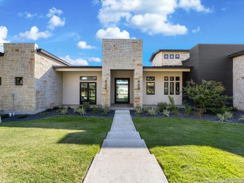 2018 Paradise Parkway Canyon Lake TX 78133