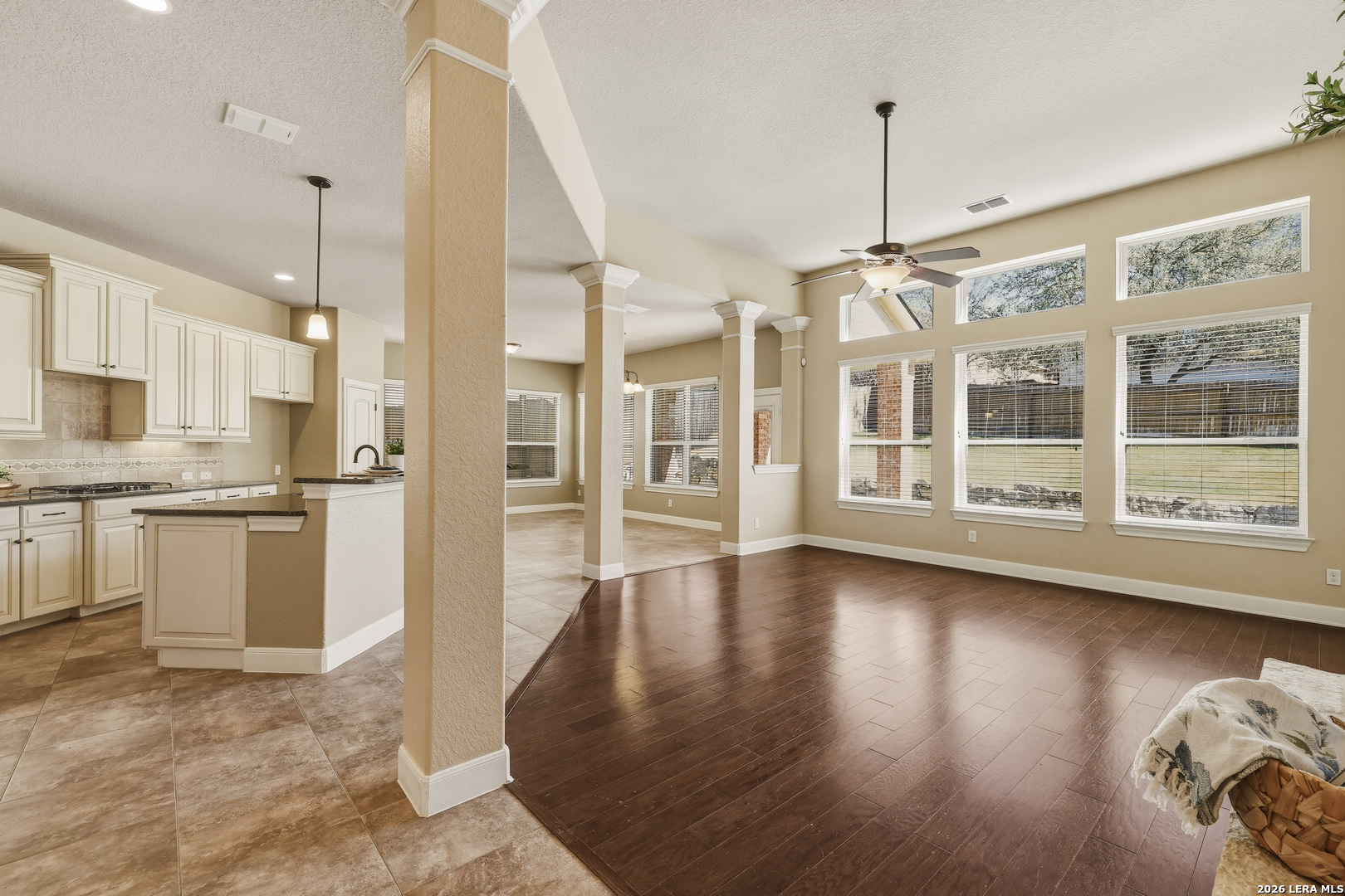 1002 Gazania Hill San Antonio TX 78260