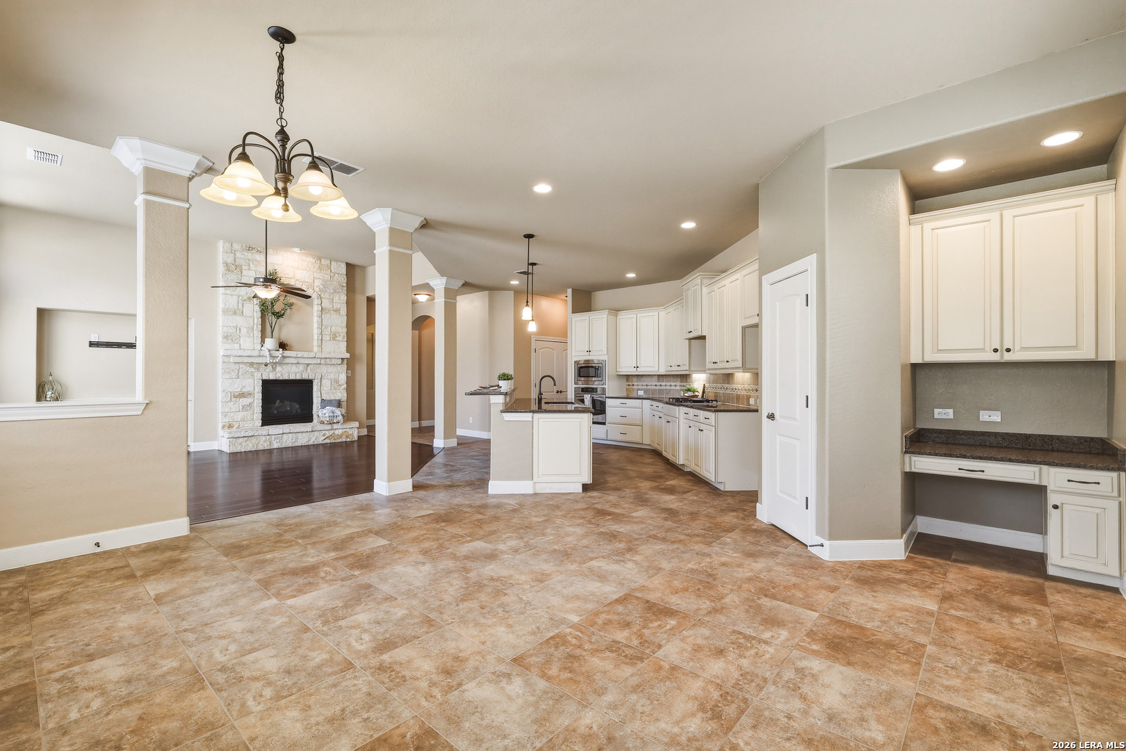 1002 Gazania Hill San Antonio TX 78260