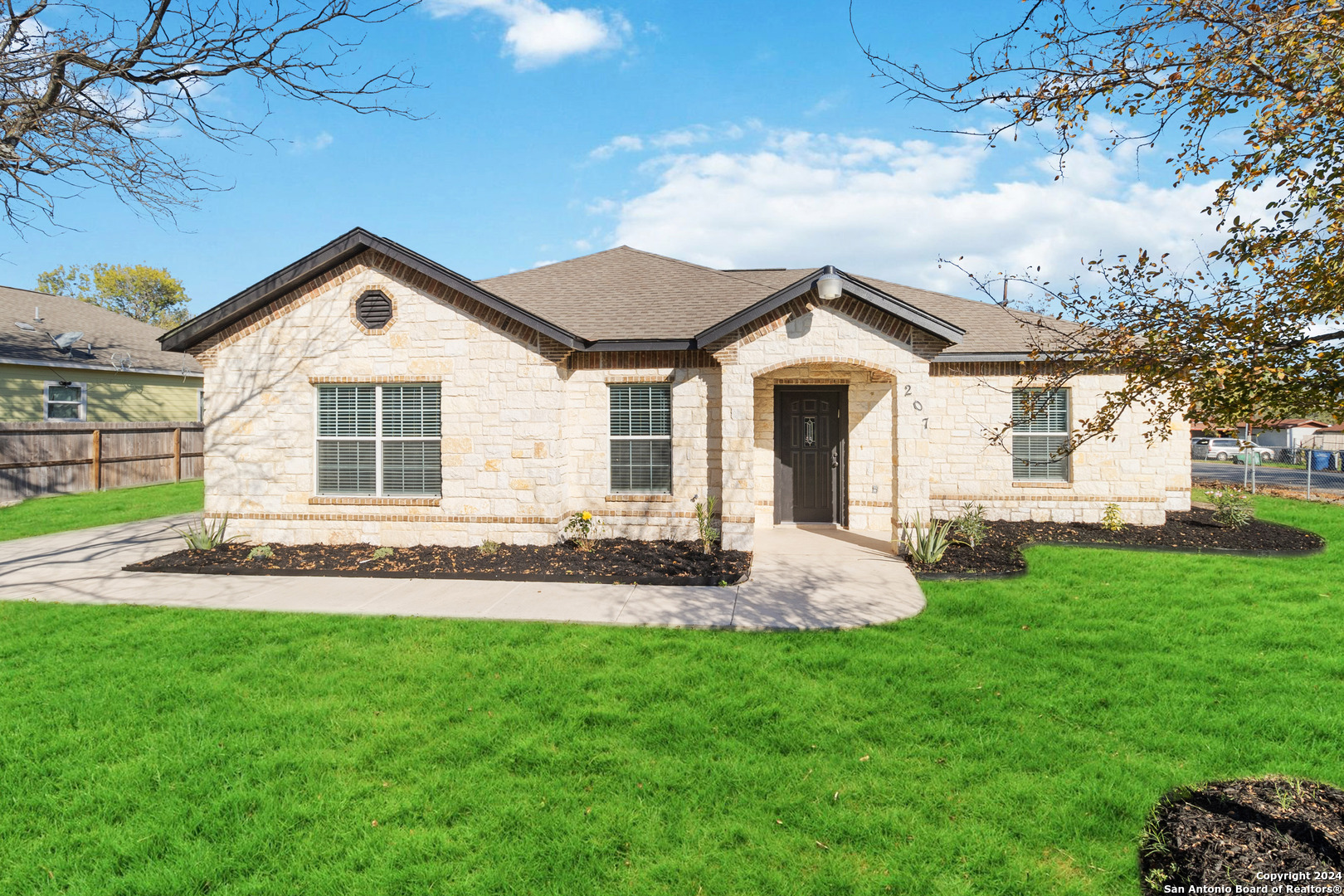 207 Continental San Antonio TX 78228