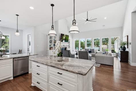 3838 Luz Del Faro San Antonio TX 78261