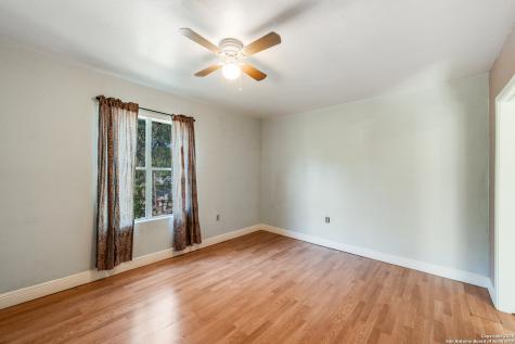 4630 Waterwood Pass Elmendorf TX 78112