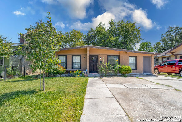 1506 Sacramento San Antonio TX 78201