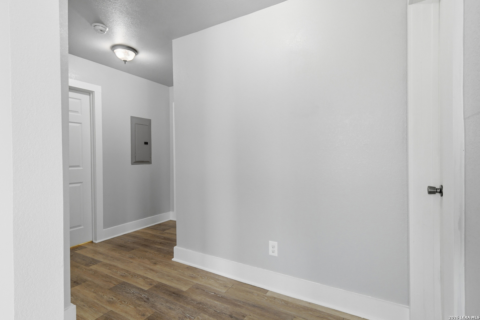 600 W Park Devine TX 78016