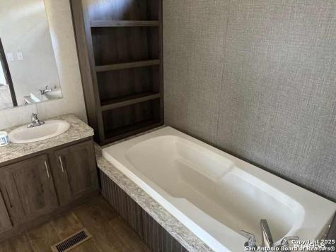 131 Shoshoni Smithville TX 78957