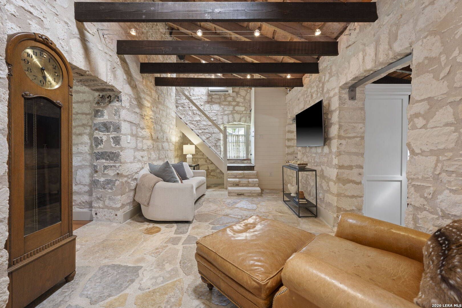 419 W San Antonio Street Fredericksburg TX 78624