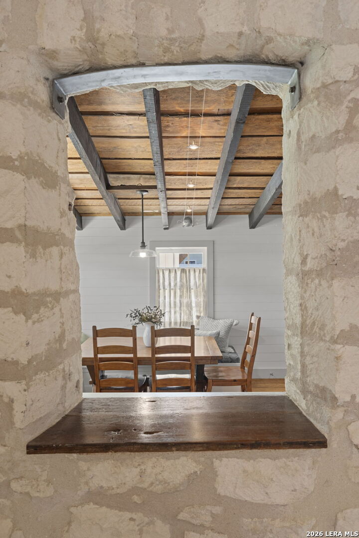 419 W San Antonio Street Fredericksburg TX 78624