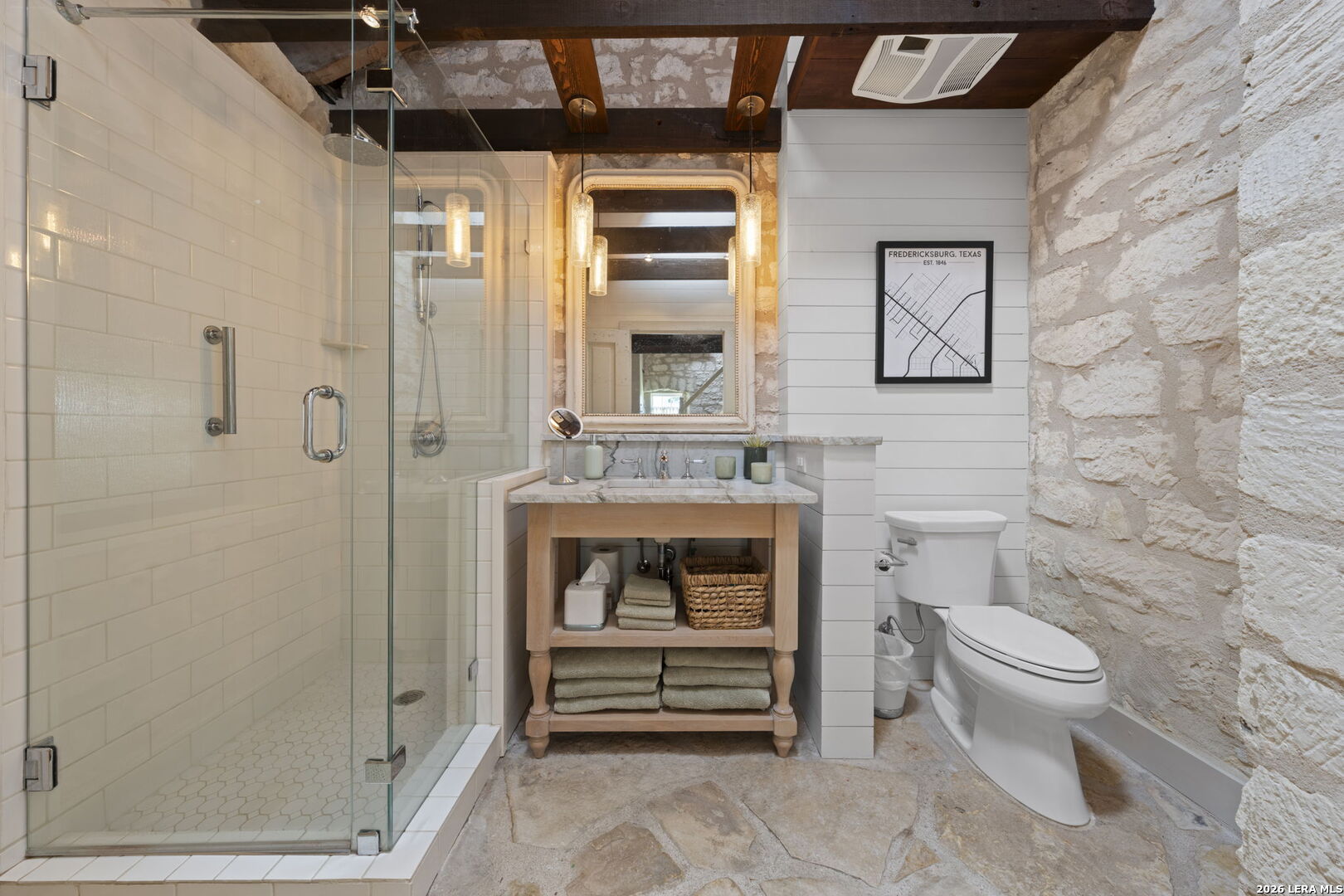 419 W San Antonio Street Fredericksburg TX 78624