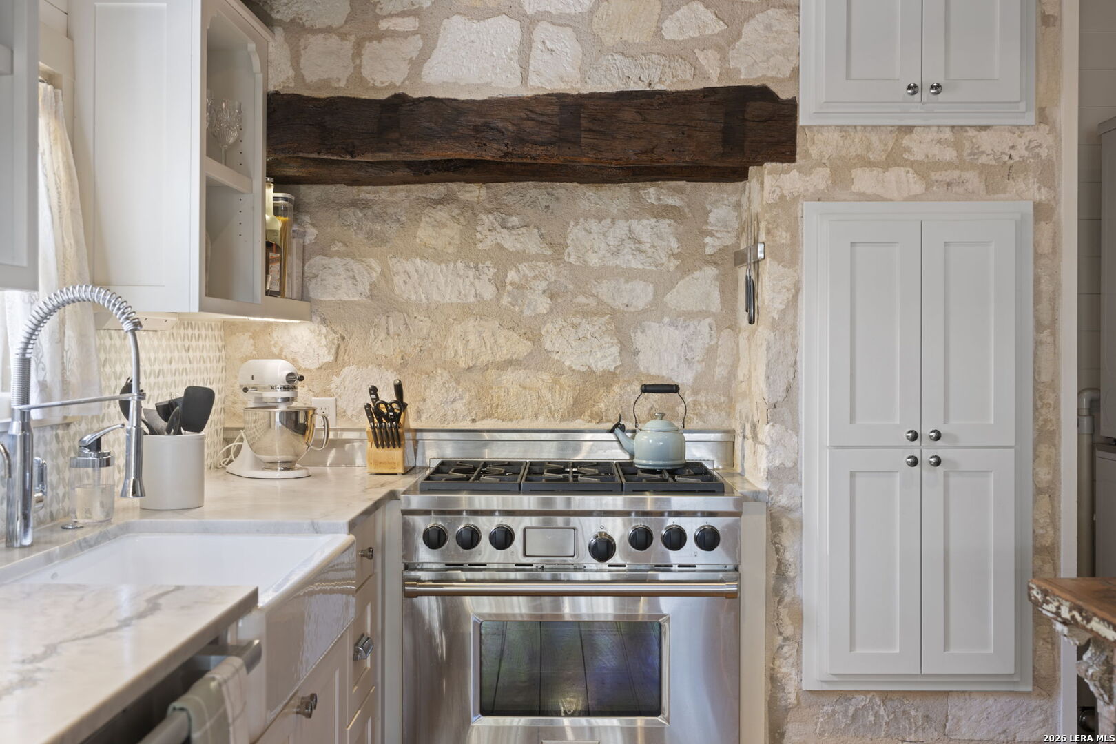 419 W San Antonio Street Fredericksburg TX 78624