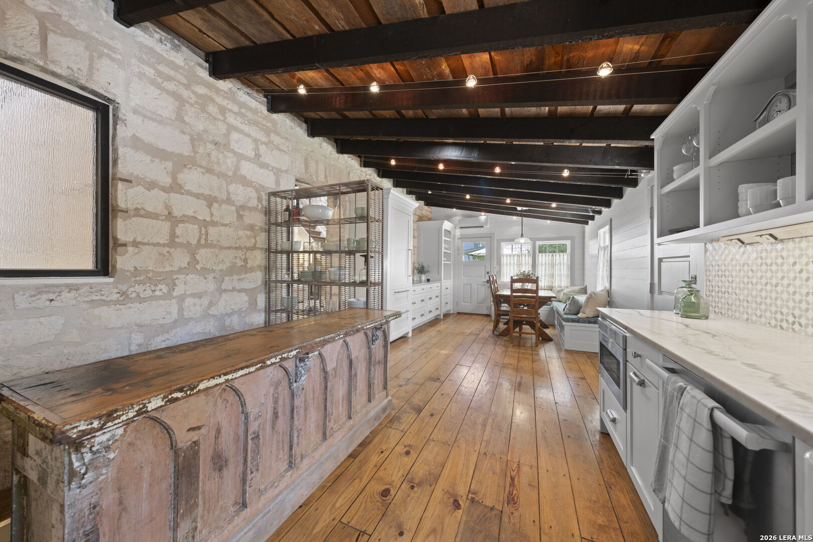 419 W San Antonio Street Fredericksburg TX 78624