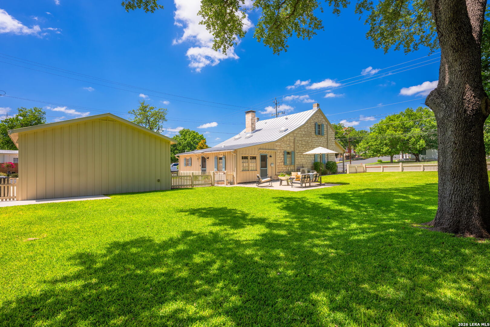 419 W San Antonio Street Fredericksburg TX 78624