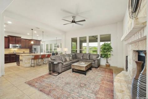 10807 Zedernholz Run New Braunfels TX 78132