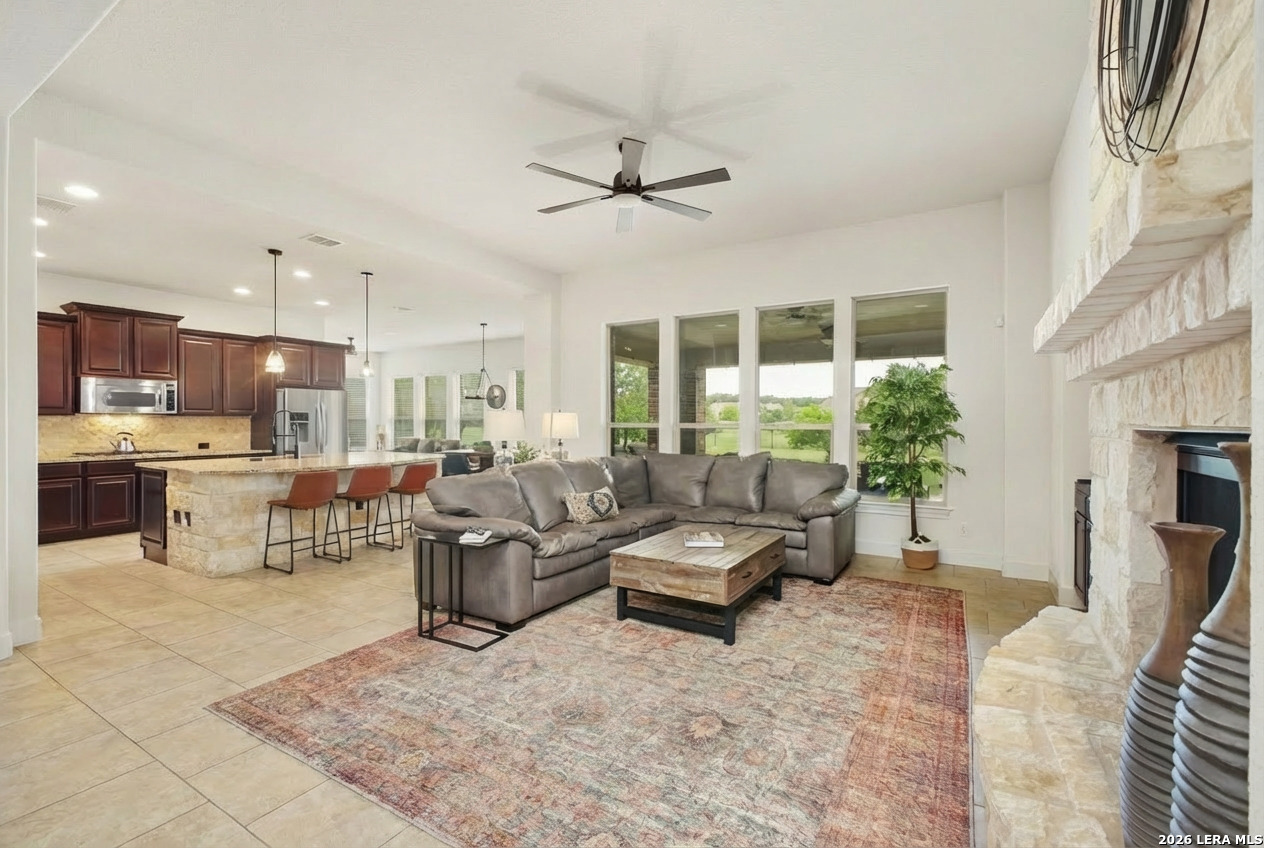 10807 Zedernholz Run New Braunfels TX 78132