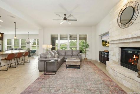 10807 Zedernholz Run New Braunfels TX 78132