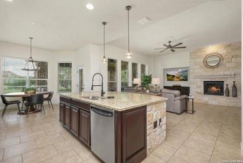 10807 Zedernholz Run New Braunfels TX 78132