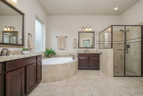 10807 Zedernholz Run New Braunfels TX 78132