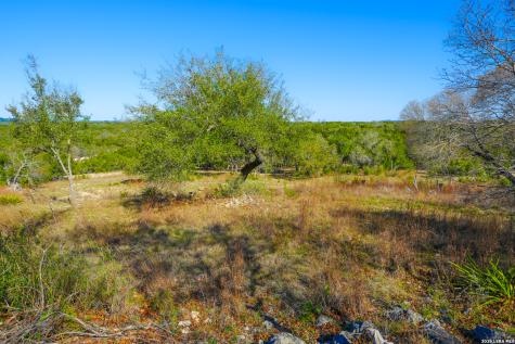 713 Lake Forest Road Pipe Creek TX 78063