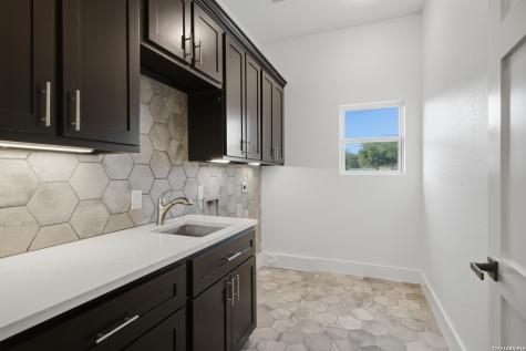 101 C Chisholm Blanco TX 78606