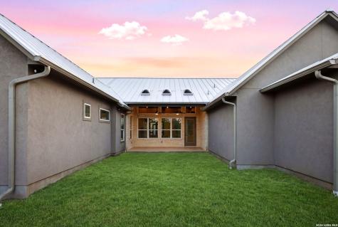 101 C Chisholm Blanco TX 78606