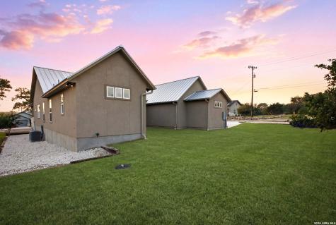 101 C Chisholm Blanco TX 78606