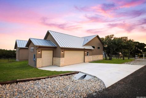 101 C Chisholm Blanco TX 78606