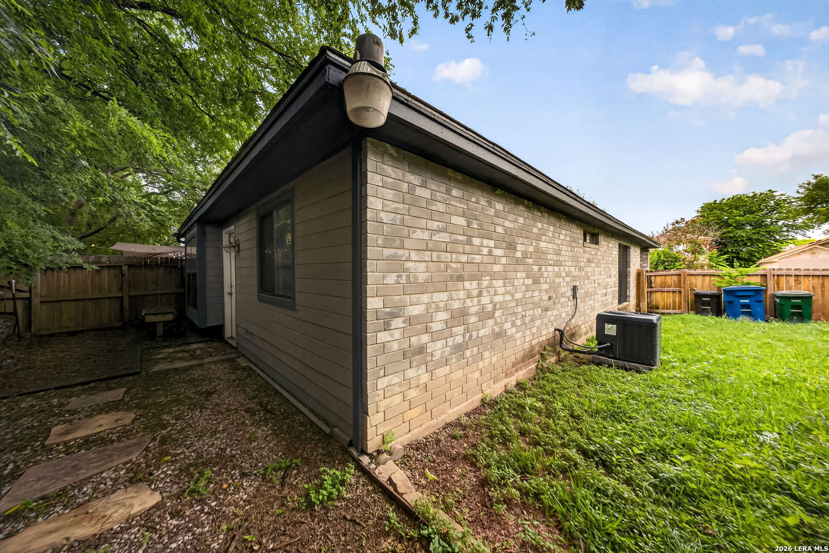 8534 Sir Galahad San Antonio TX 78240