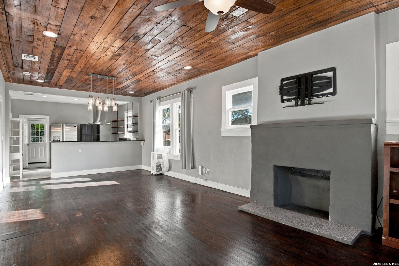 801 W Mistletoe Avenue San Antonio TX 78212