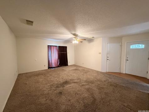 8349 Morning Grove Converse TX 78109
