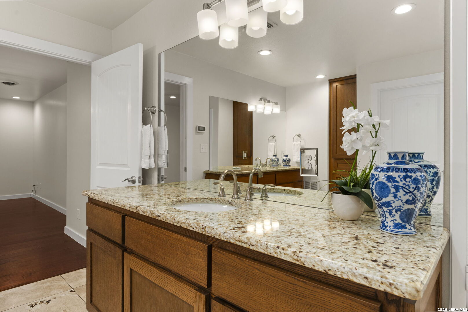 2126 E Lawndale Drive San Antonio TX 78209