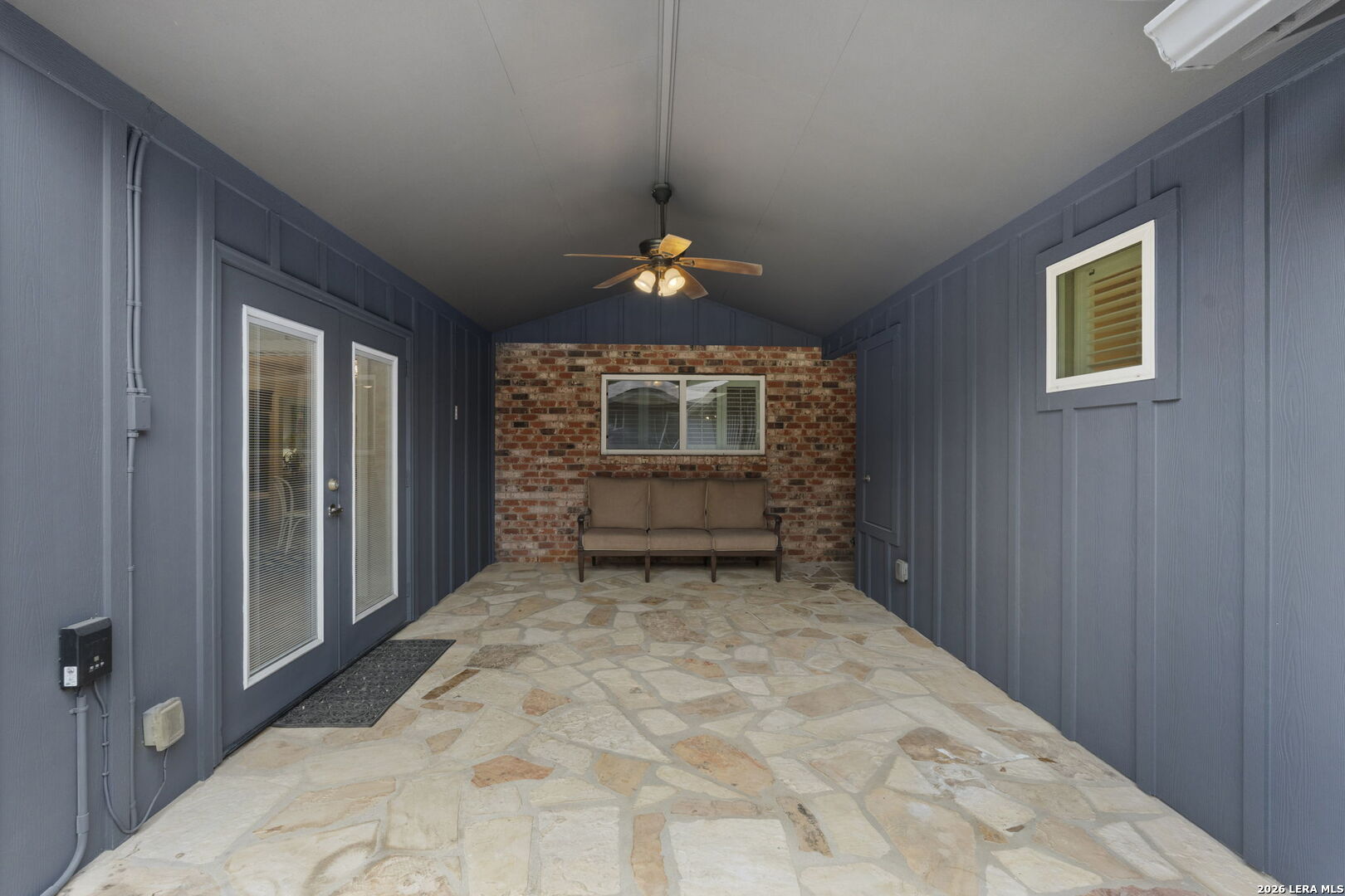 2126 E Lawndale Drive San Antonio TX 78209