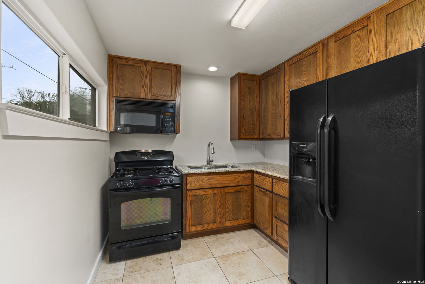 2126 E Lawndale Drive San Antonio TX 78209