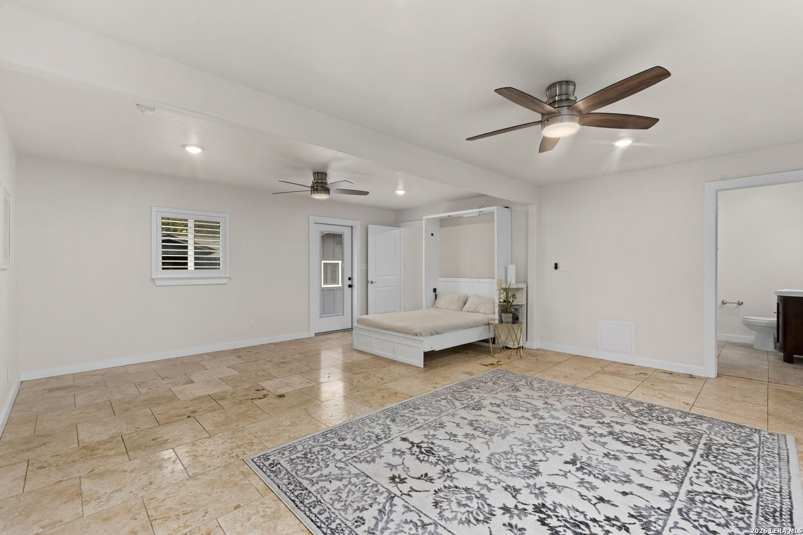 2126 E Lawndale Drive San Antonio TX 78209