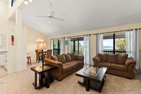 1021 Hillcrest Forest Canyon Lake TX 78133