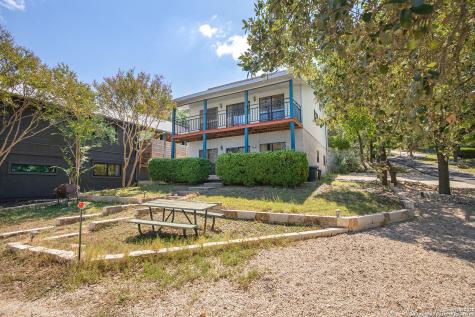 1021 Hillcrest Forest Canyon Lake TX 78133