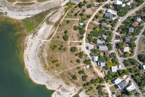1021 Hillcrest Forest Canyon Lake TX 78133