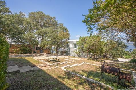 1021 Hillcrest Forest Canyon Lake TX 78133
