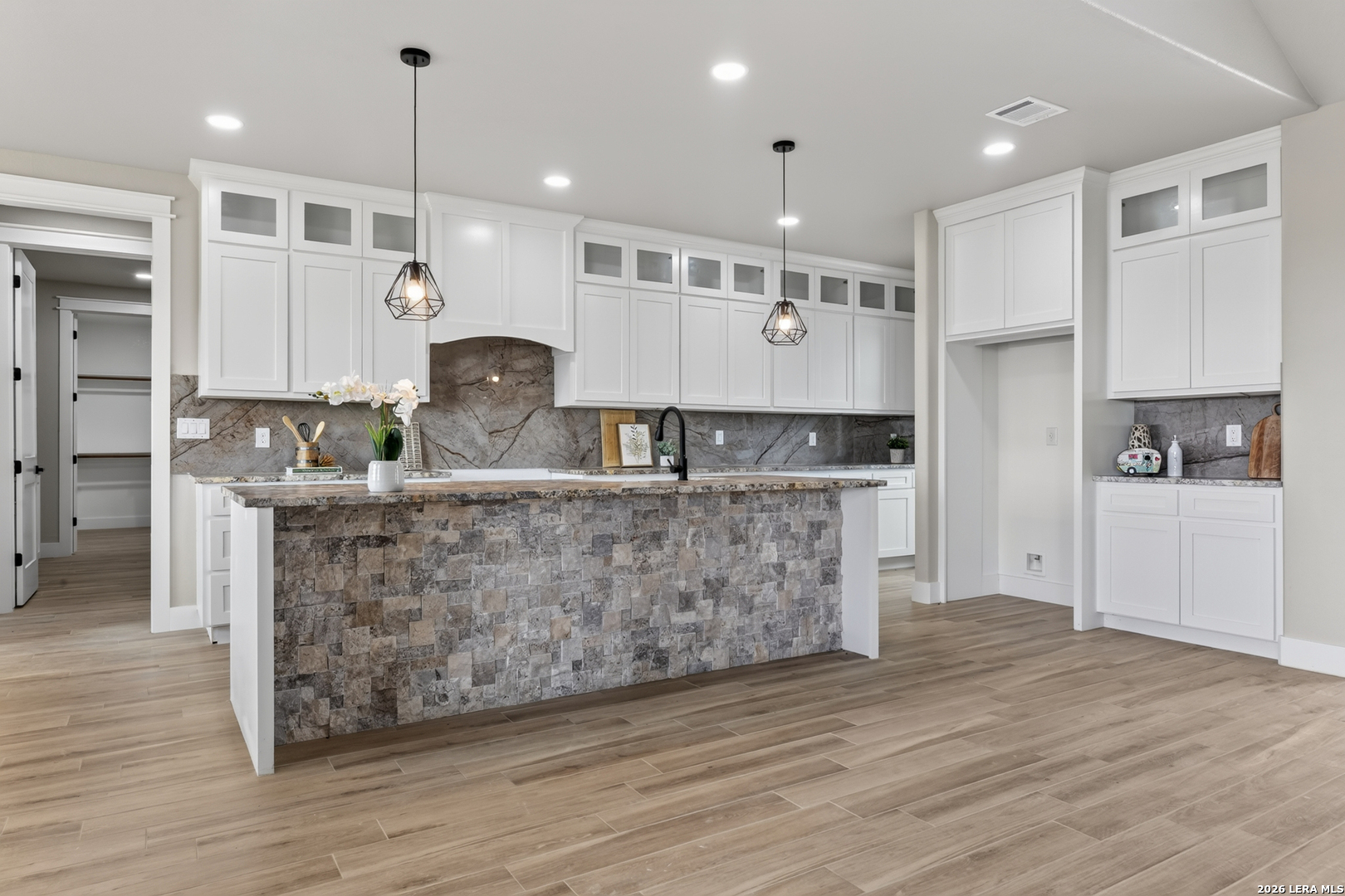956 Horseshoe Falls Bandera TX 78003