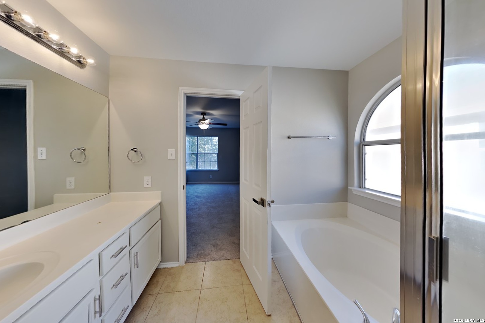 8922 Quaker Selma TX 78154