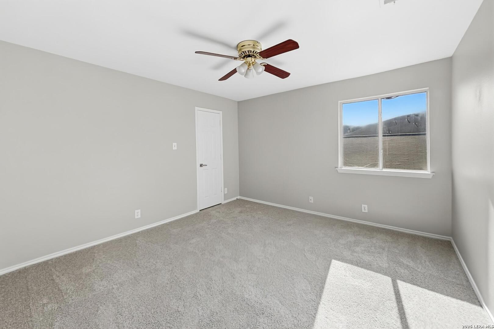 8922 Quaker Selma TX 78154