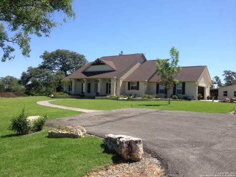181 Bridle Chase Bandera TX 78003