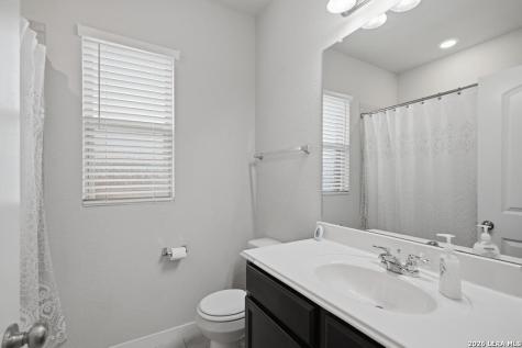 2431 Valencia Crest San Antonio TX 78245