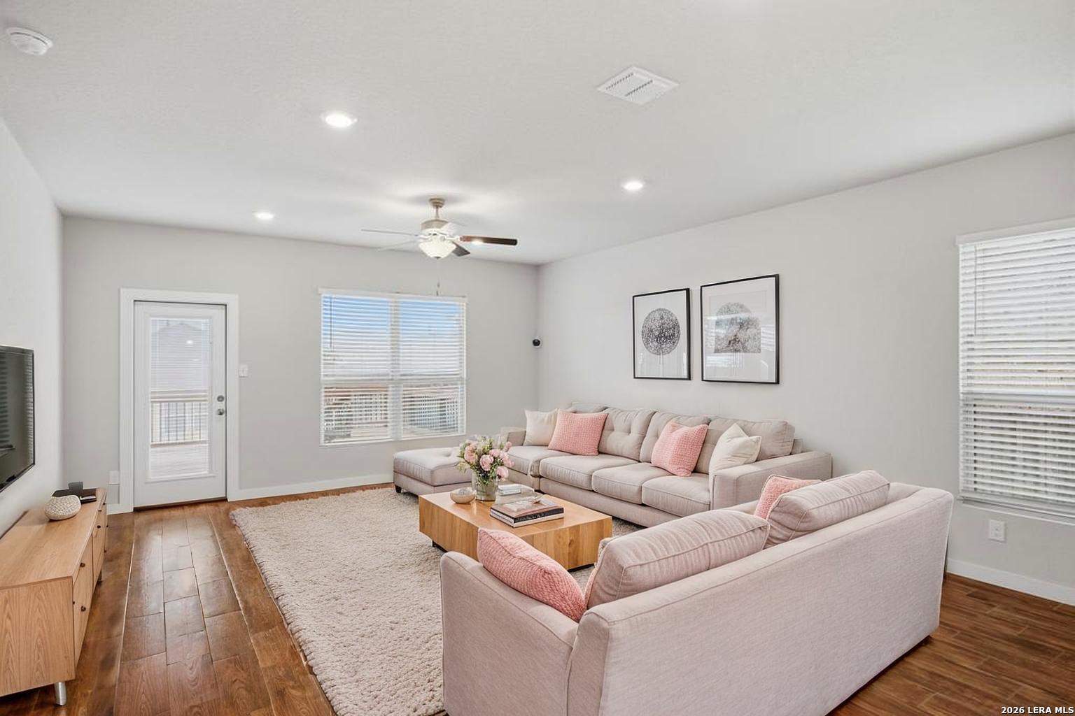 2431 Valencia Crest San Antonio TX 78245