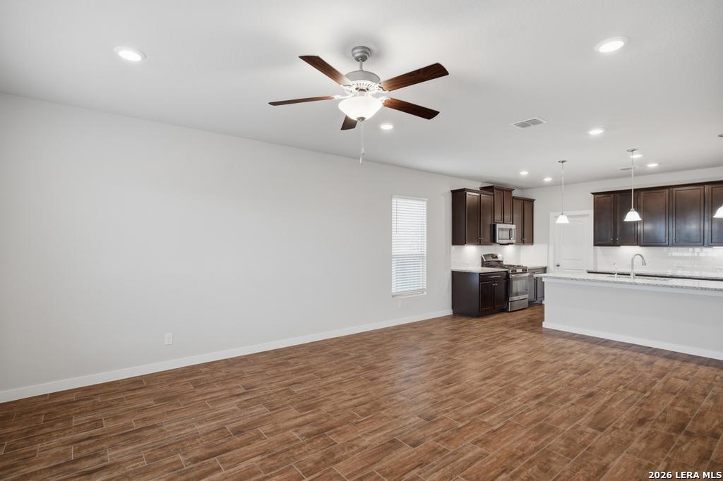 2431 Valencia Crest San Antonio TX 78245