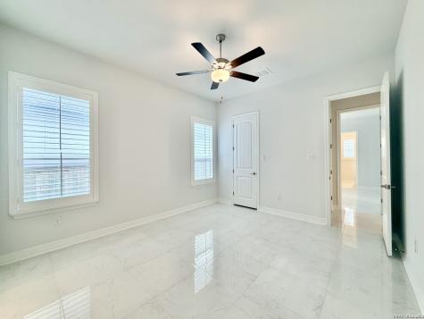 4051 Wood Creek San Antonio TX 78257