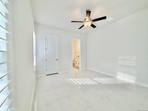 4051 Wood Creek San Antonio TX 78257