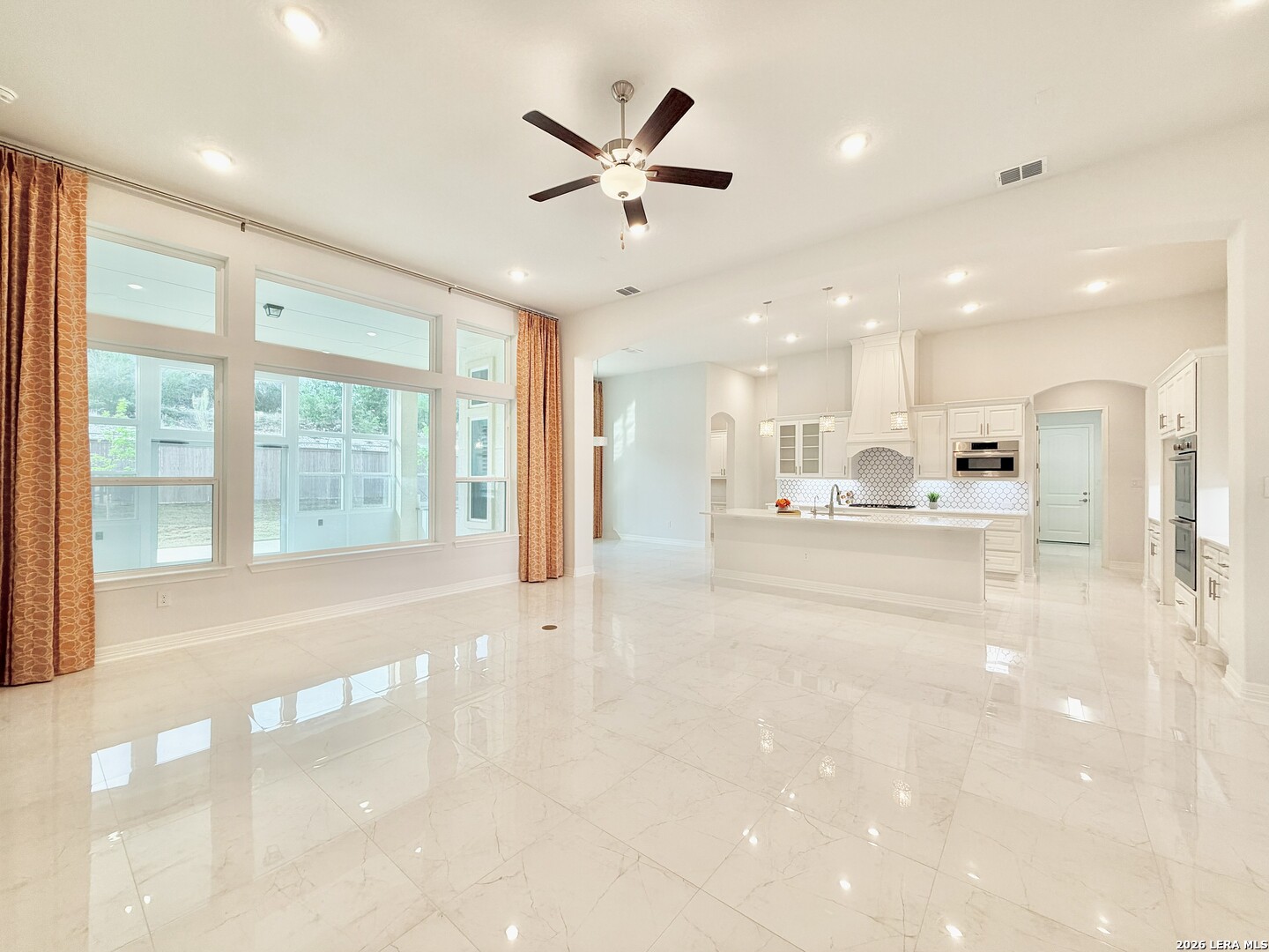 4051 Wood Creek San Antonio TX 78257