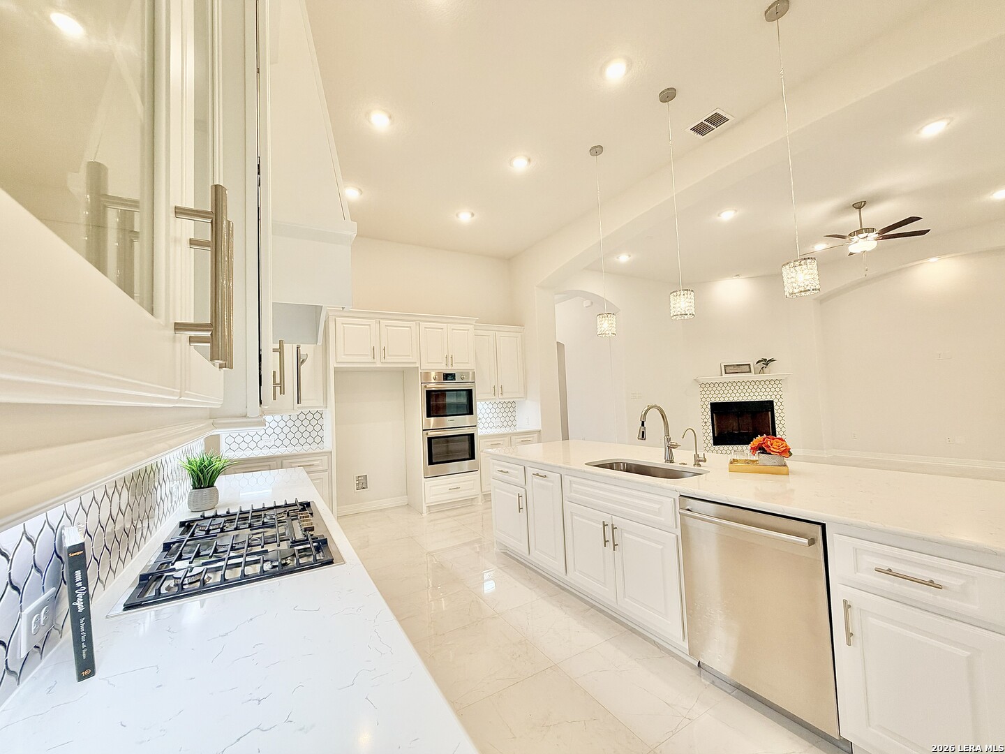 4051 Wood Creek San Antonio TX 78257