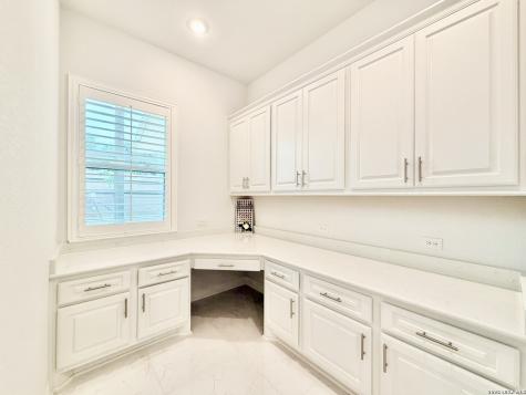 4051 Wood Creek San Antonio TX 78257