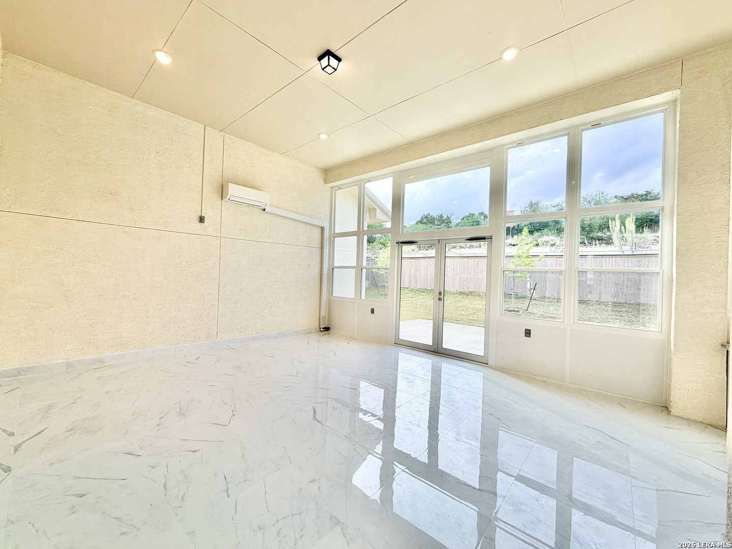 4051 Wood Creek San Antonio TX 78257